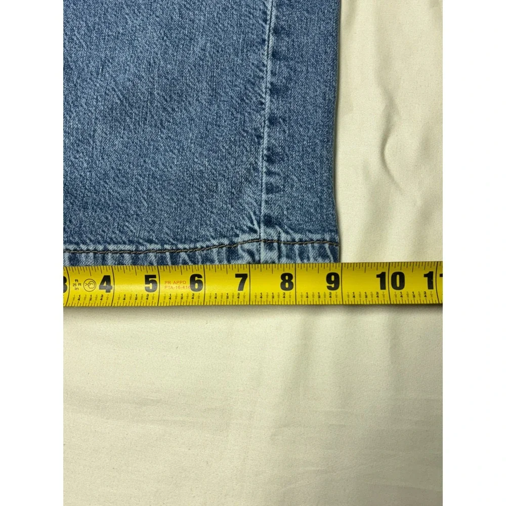 Levi's 505 Jeans Mens W42 L30 Regular Fit Straight Leg Medium‎ Wash Denim